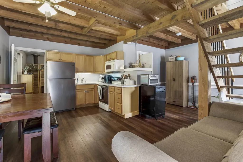 58 Oak Hill Road New Ipswich NH 03071