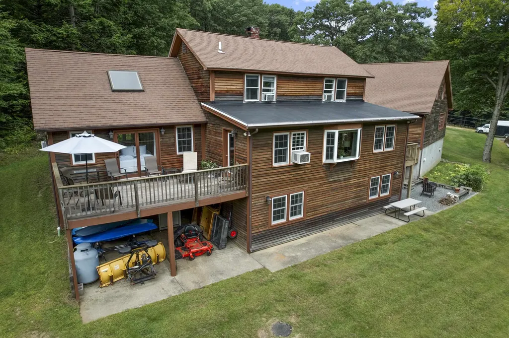 58 Oak Hill Road New Ipswich NH 03071