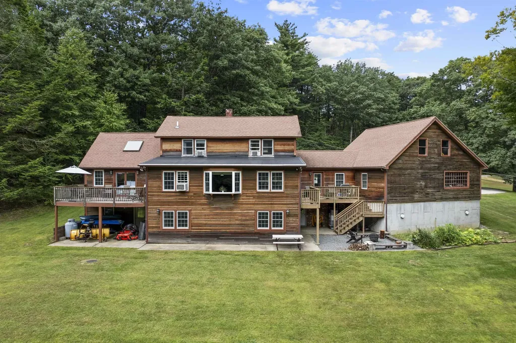 58 Oak Hill Road New Ipswich NH 03071