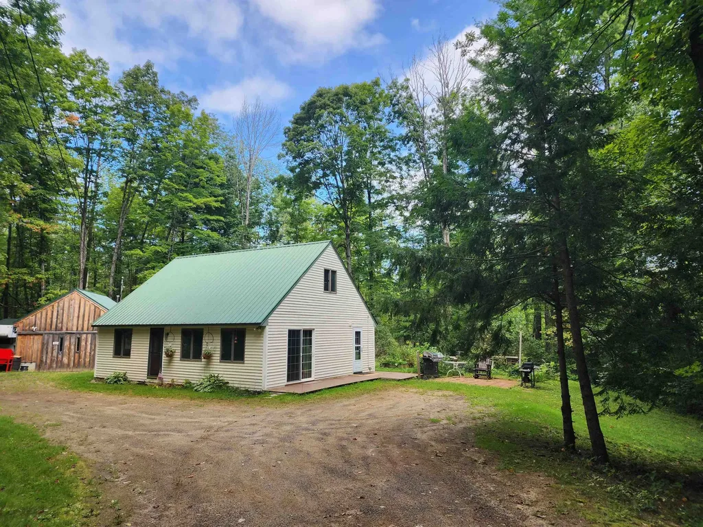 12 Doctor True Road Sanbornton NH 03269