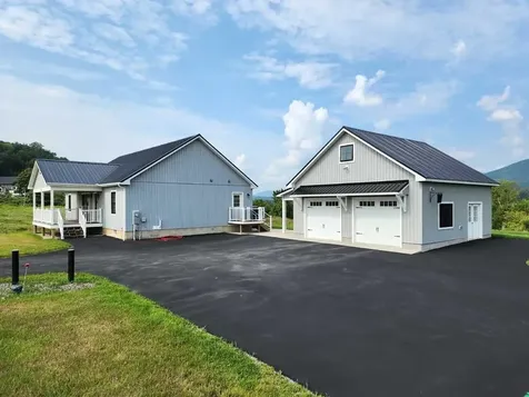 188 River Road Bristol VT 05443