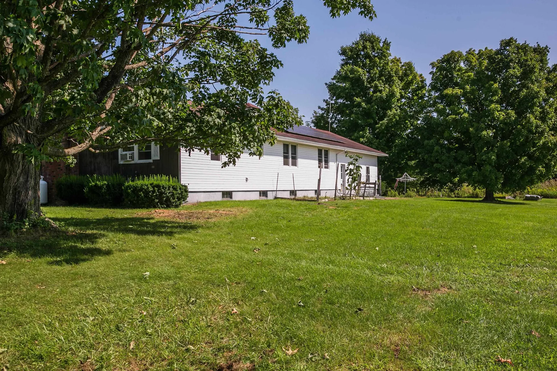 529 Stage Road Ferrisburgh VT 05473