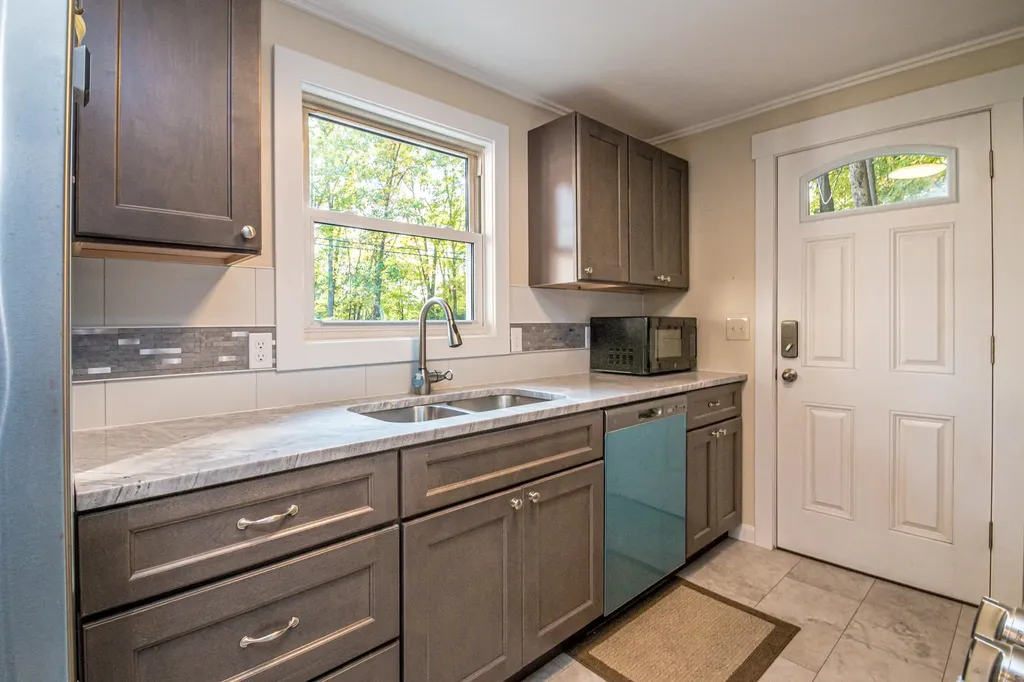 4200 River Road Bristol NH 03222