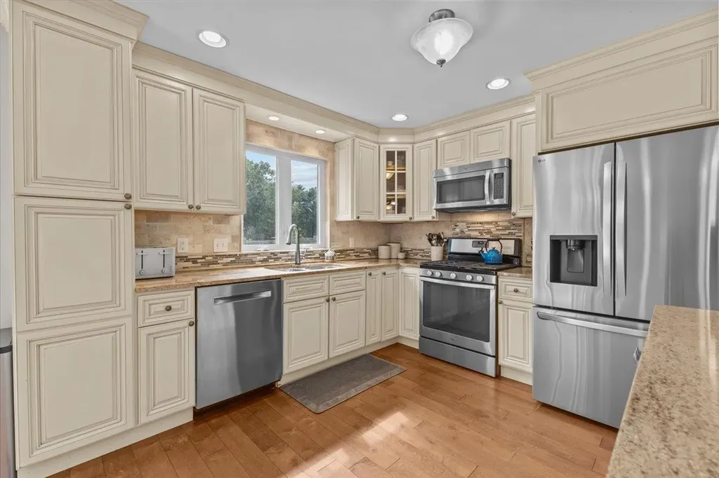 279 Mallard Drive Colchester VT 05446