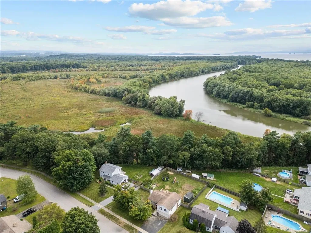 279 Mallard Drive Colchester VT 05446