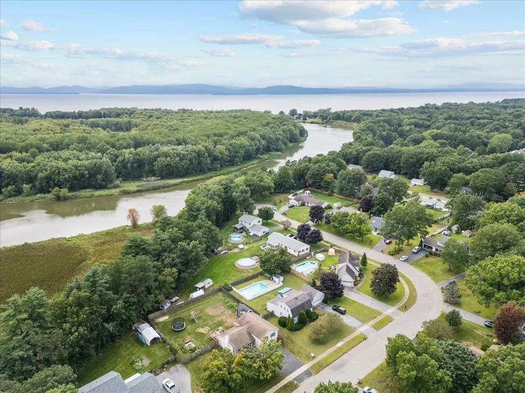 279 Mallard Drive Colchester VT 05446