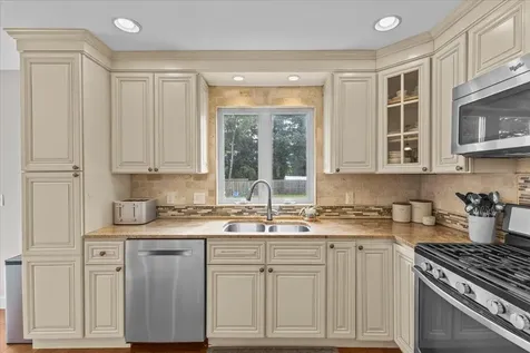 279 Mallard Drive Colchester VT 05446