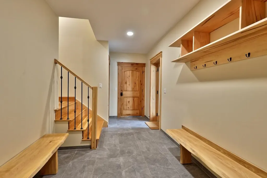 113 North Village Road Ludlow VT 05149