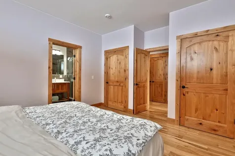 113 North Village Road Ludlow VT 05149