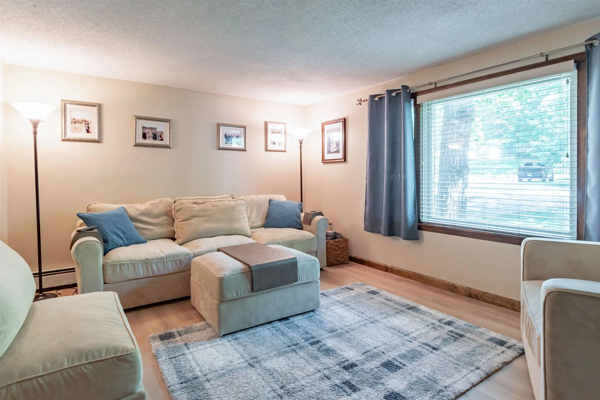 30 Raintree Drive Londonderry NH 03053