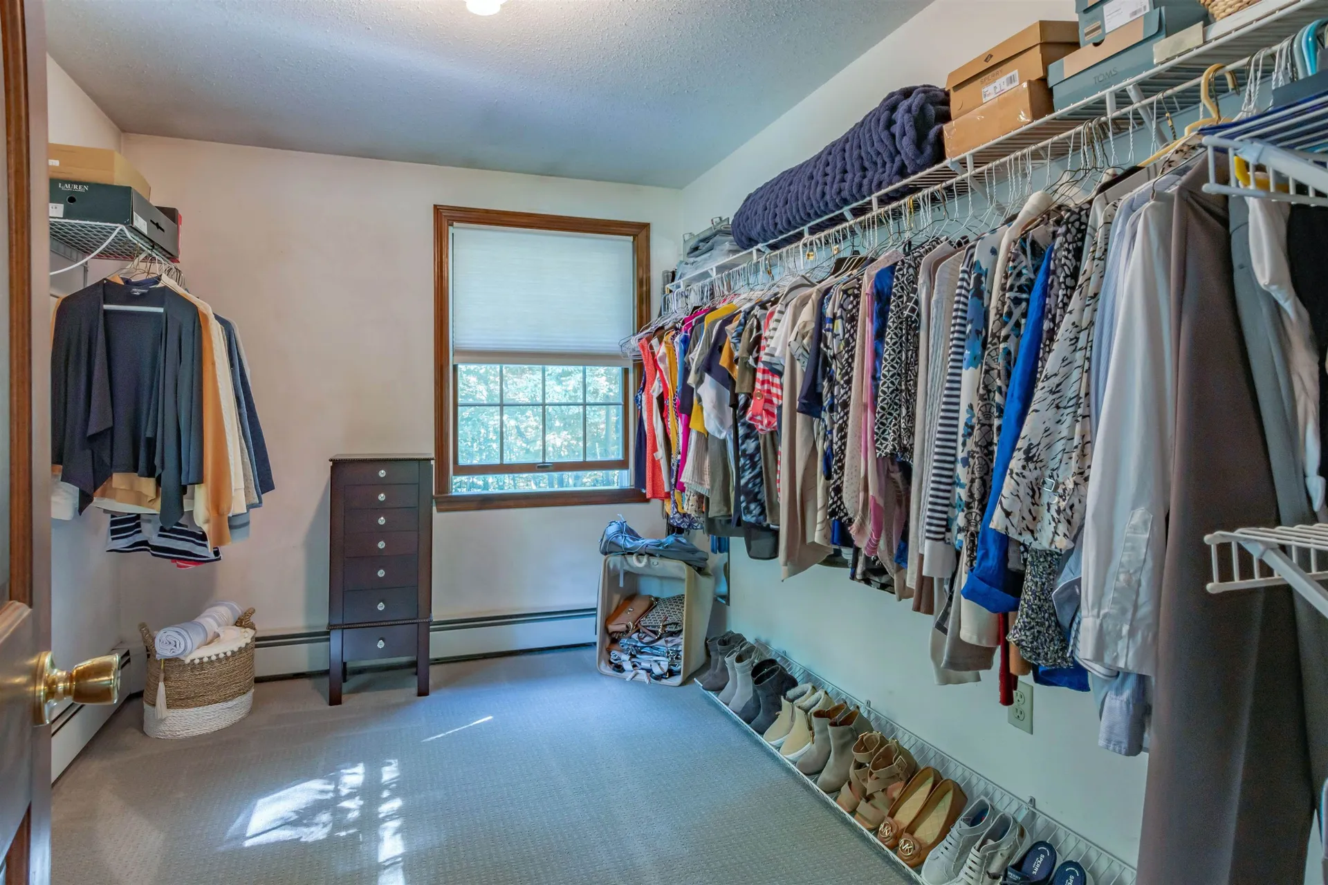 30 Raintree Drive Londonderry NH 03053