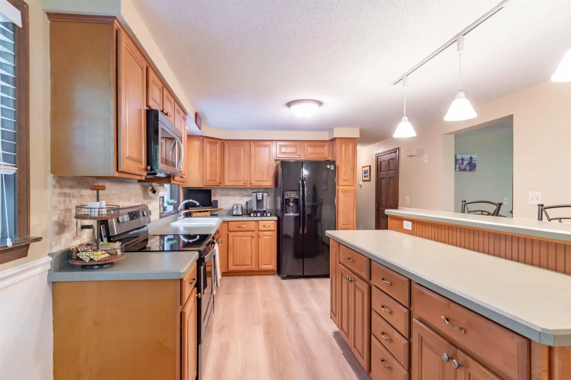 30 Raintree Drive Londonderry NH 03053