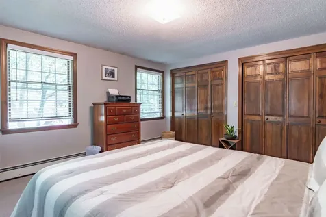 30 Raintree Drive Londonderry NH 03053