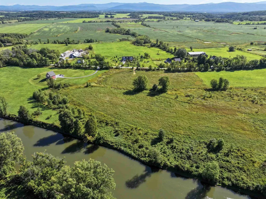 3319 Quaker Village Road Weybridge VT 05753