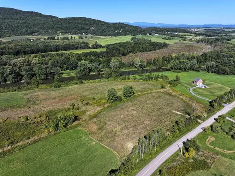 3319 Quaker Village Road Weybridge VT 05753