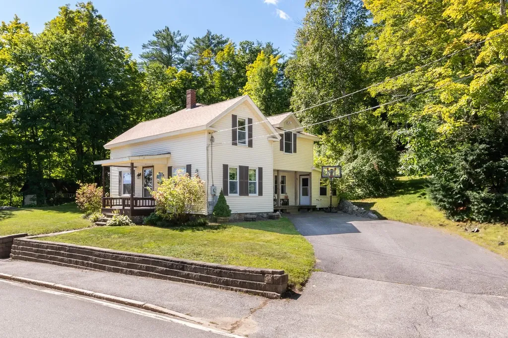 96 Plymouth Street Meredith NH 03253