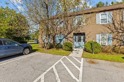 49 Twin Oaks Terrace South Burlington VT 05403