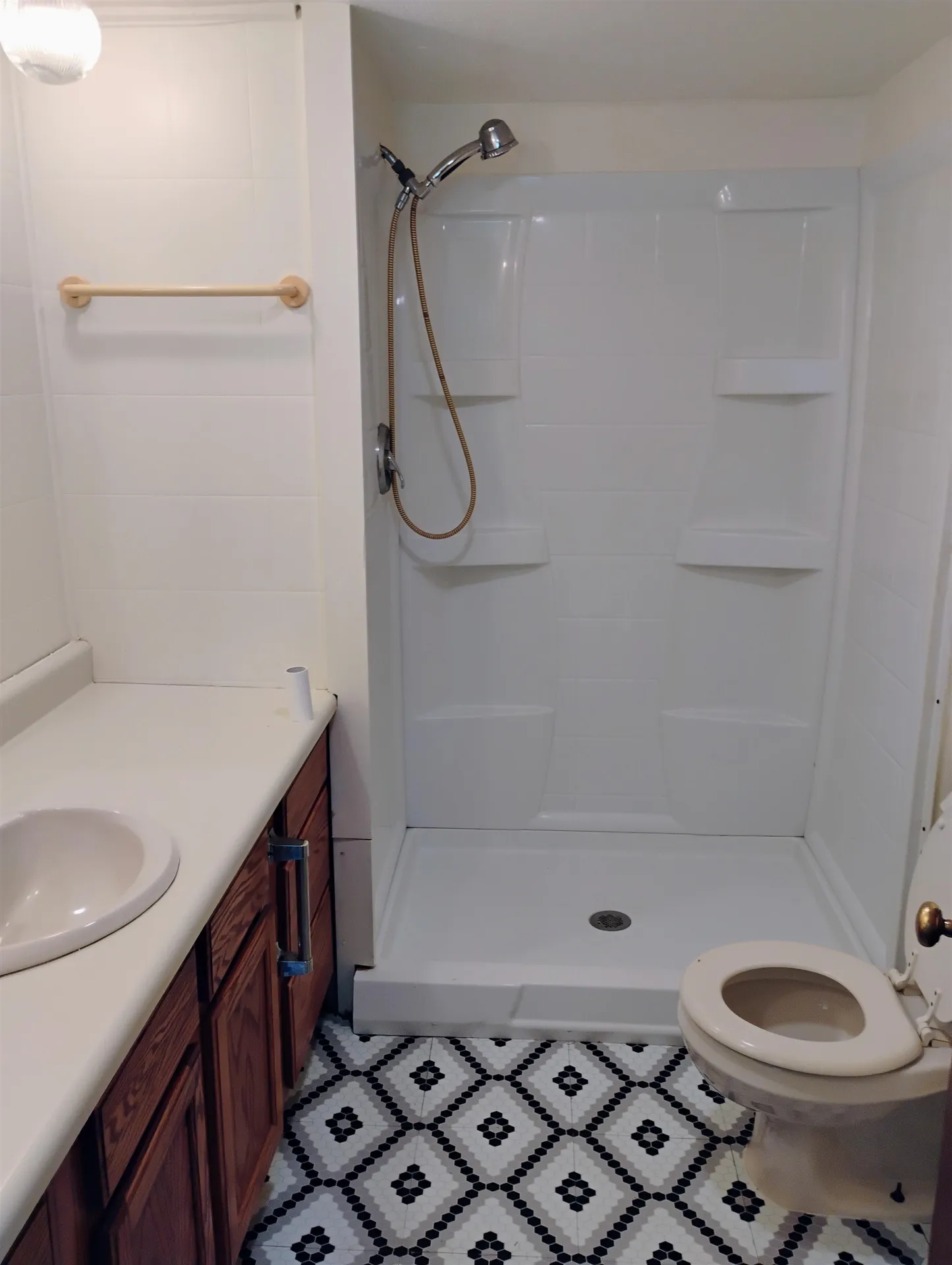 11 Cogswell Way Enfield NH 03748