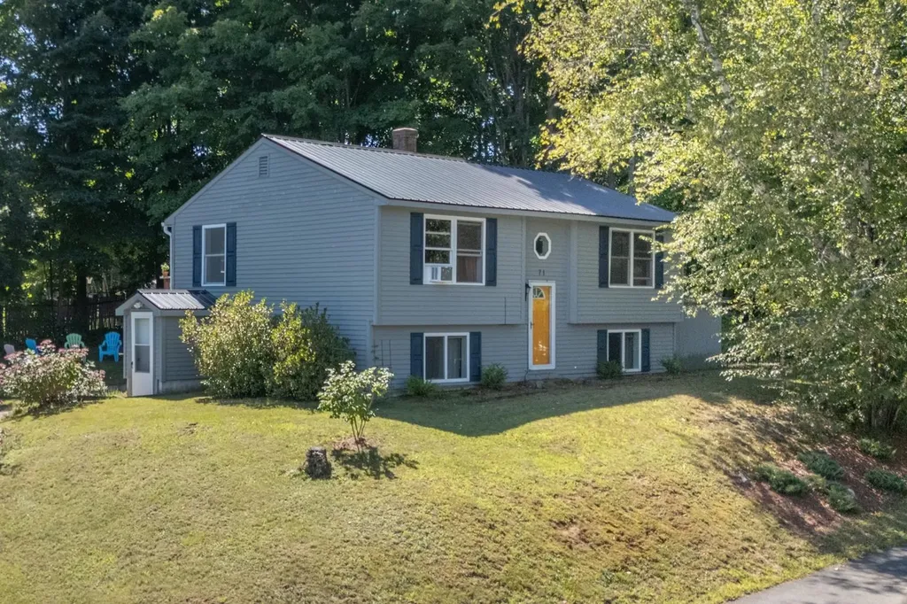 71 Massachusetts Avenue Laconia NH 03246