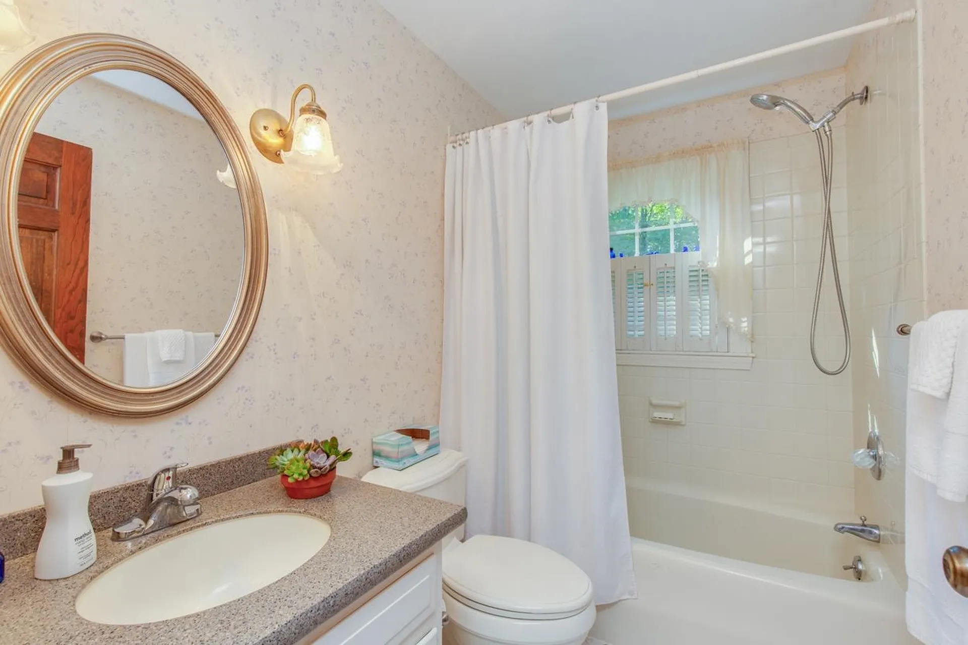 36 Lindahl Road Bedford NH 03110