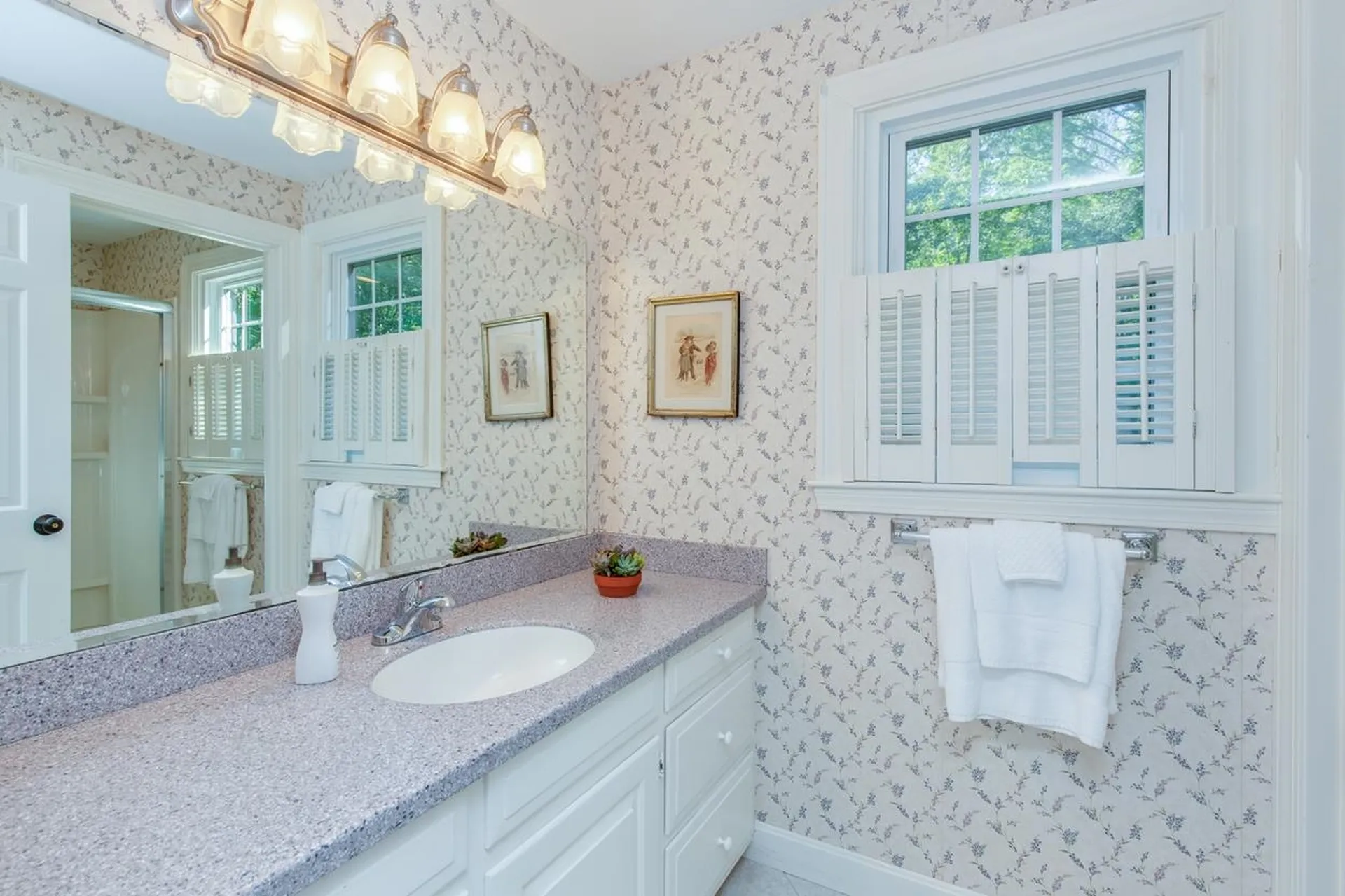 36 Lindahl Road Bedford NH 03110