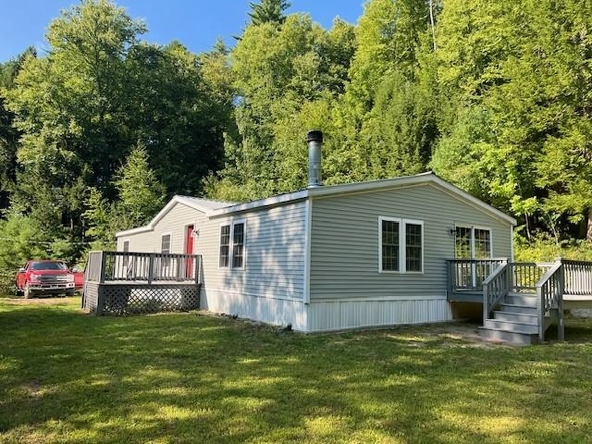 19 Hillside Street Hillsborough NH 03244