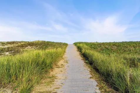 3 Zealand Park Seabrook NH 03874