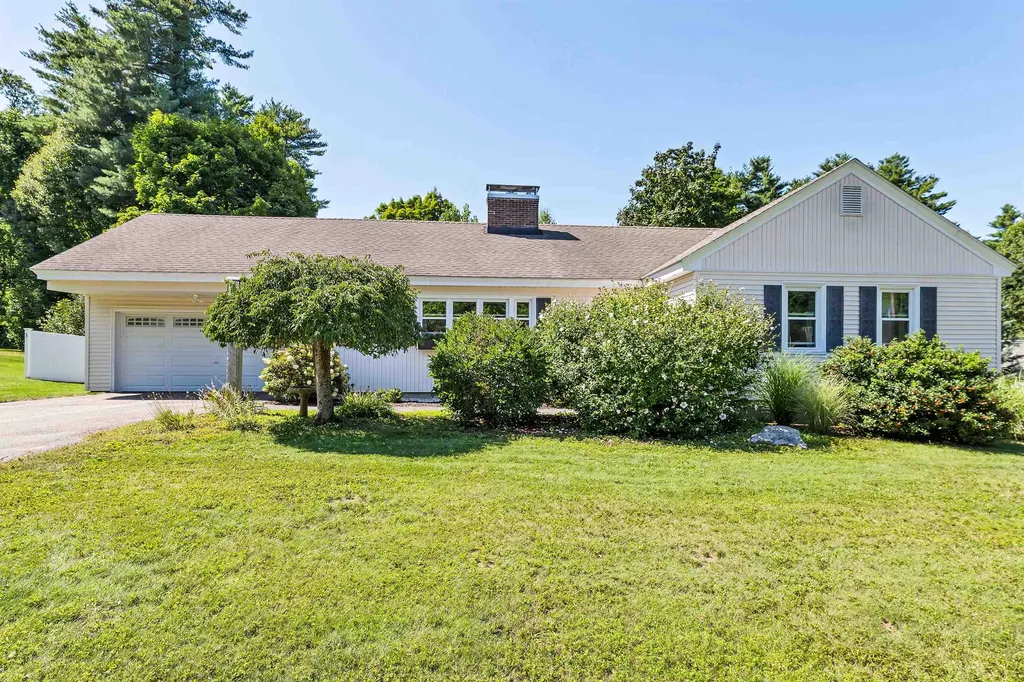 1364 Chestnut Street Manchester NH 03104