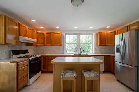 196 Tolend Road Barrington NH 03825