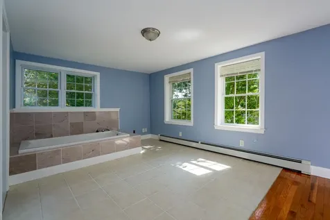 196 Tolend Road Barrington NH 03825