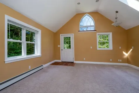 196 Tolend Road Barrington NH 03825