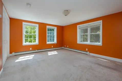 196 Tolend Road Barrington NH 03825