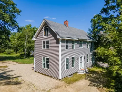 196 Tolend Road Barrington NH 03825