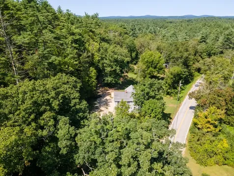 196 Tolend Road Barrington NH 03825