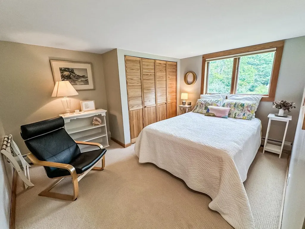 11 Bayfield Drive Shelburne VT 05482