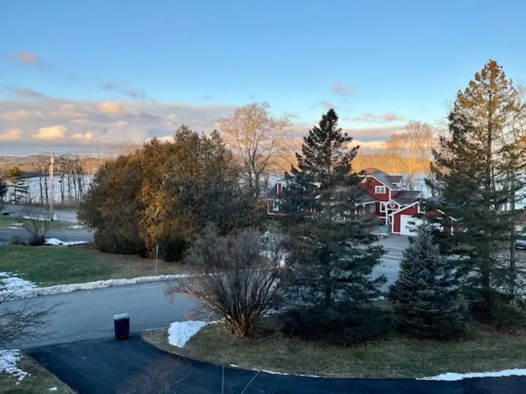 11 Bayfield Drive Shelburne VT 05482