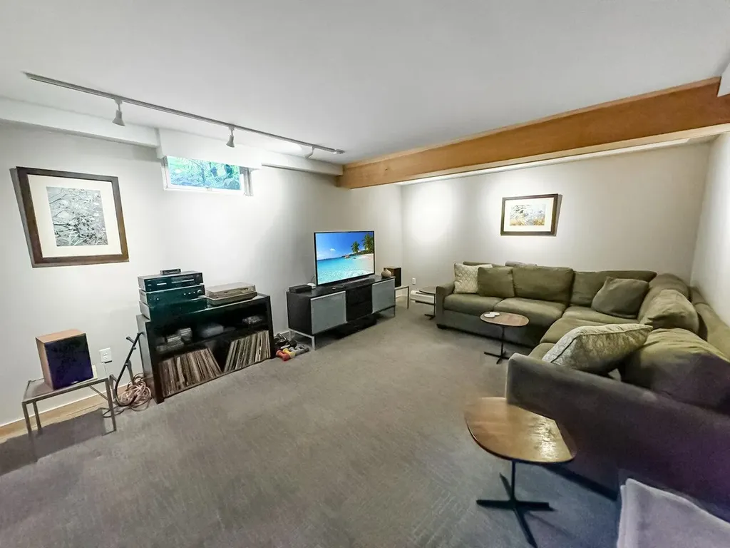 11 Bayfield Drive Shelburne VT 05482
