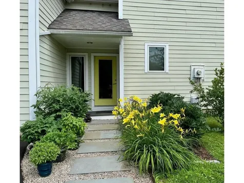 11 Bayfield Drive Shelburne VT 05482