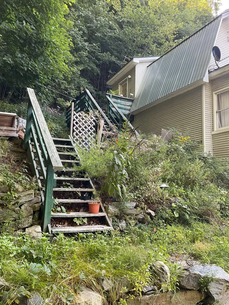 39 Livery Stable Road Bethel VT 05032