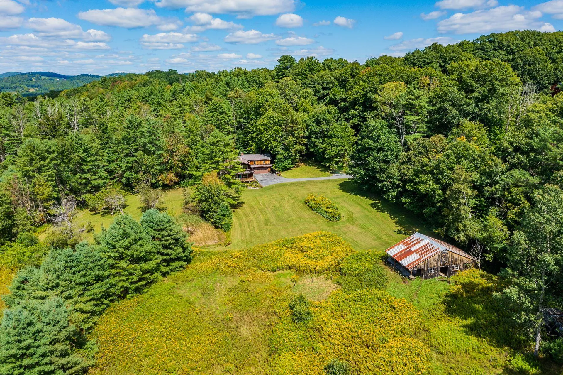 388 Center Of Town Road Hartford VT 05001