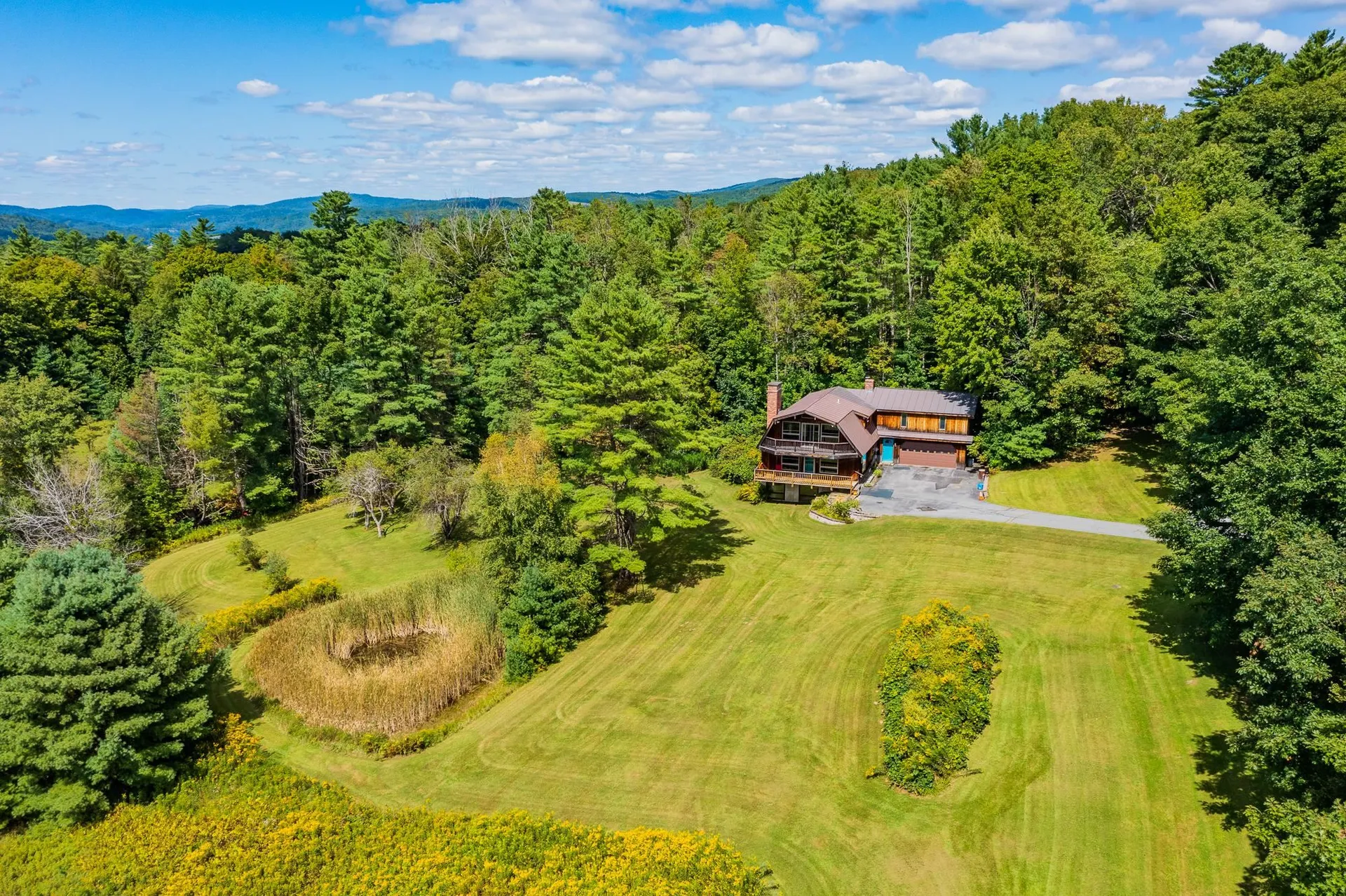 388 Center Of Town Road Hartford VT 05001