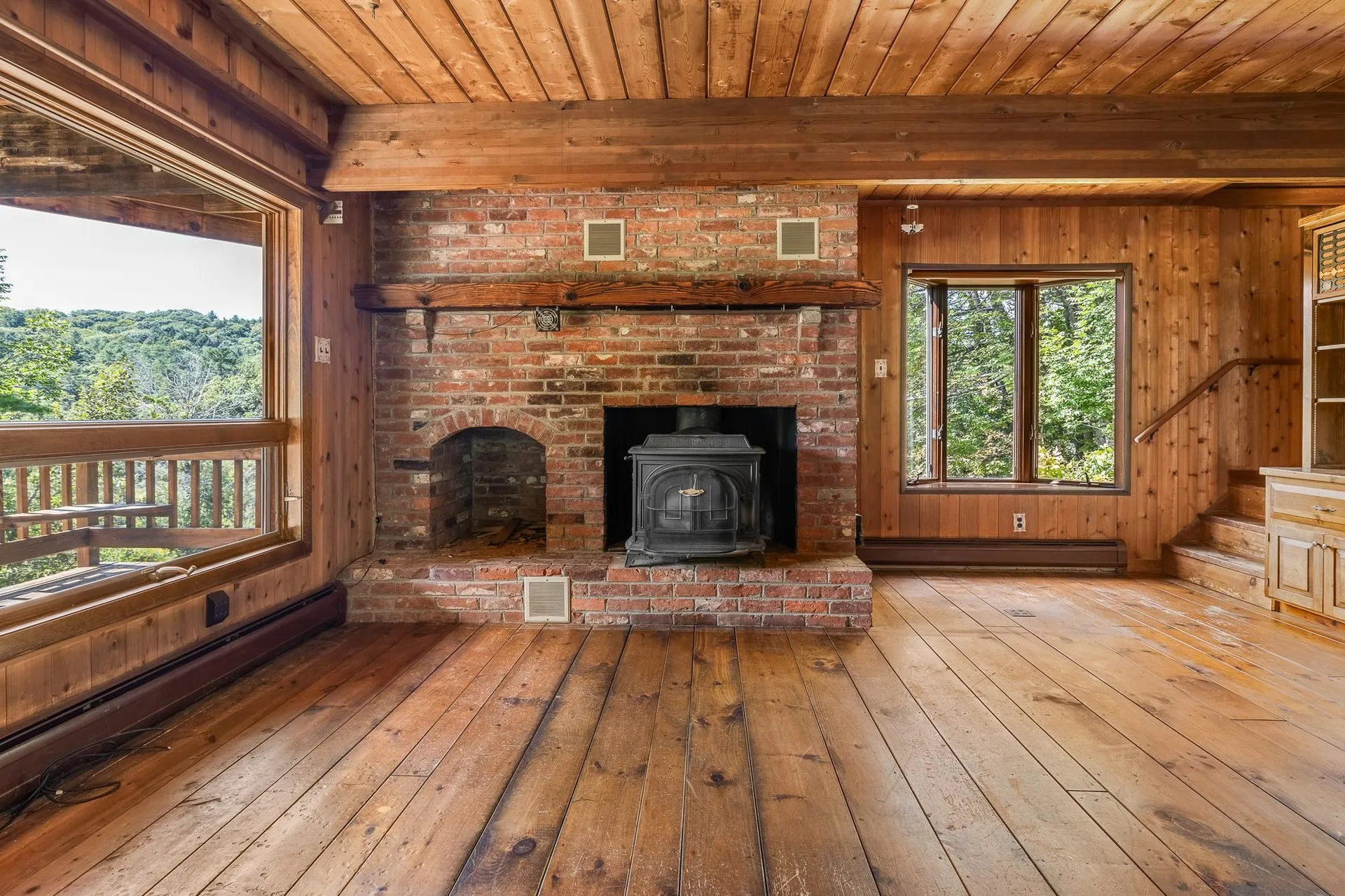 388 Center Of Town Road Hartford VT 05001