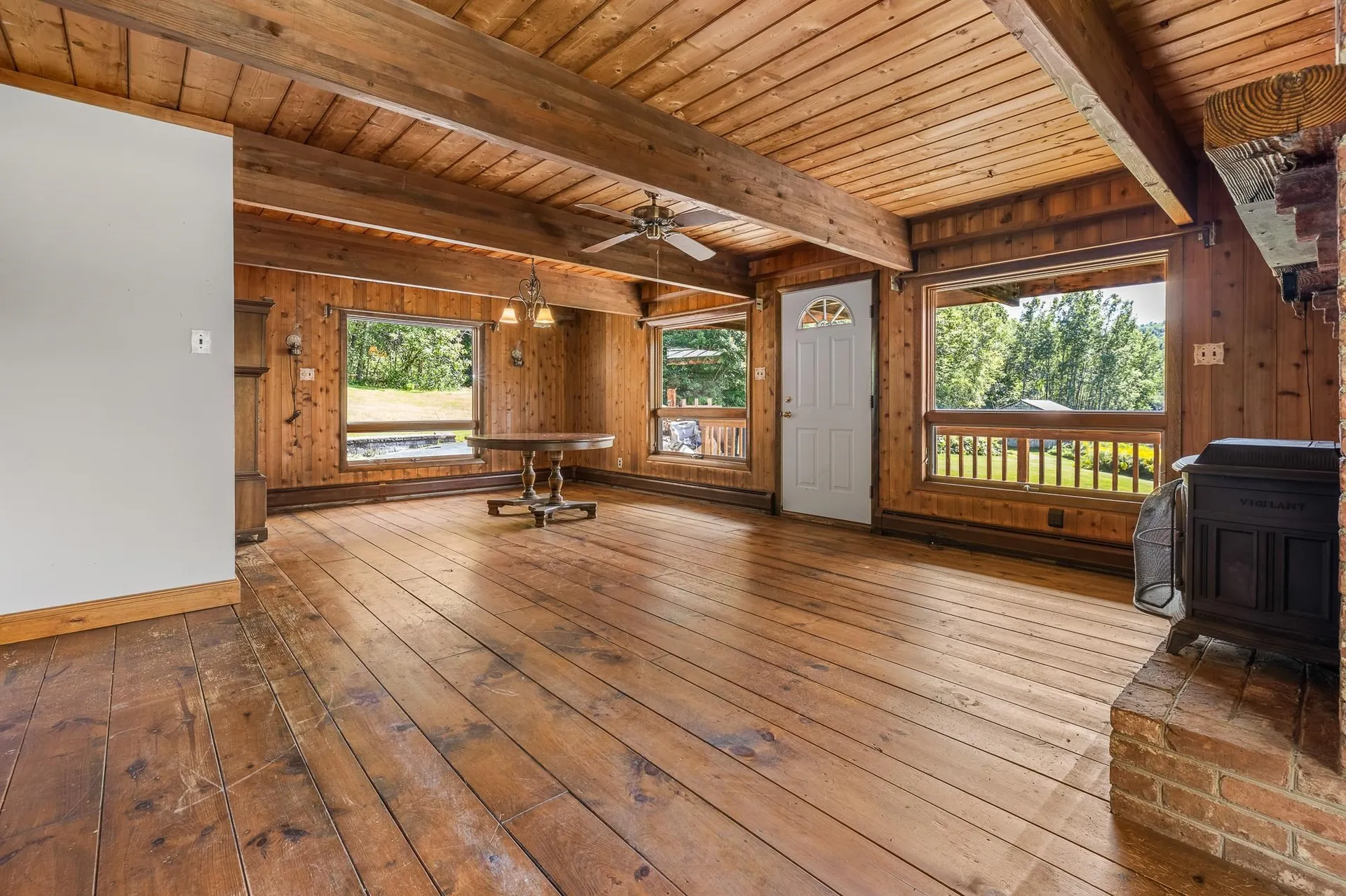 388 Center Of Town Road Hartford VT 05001