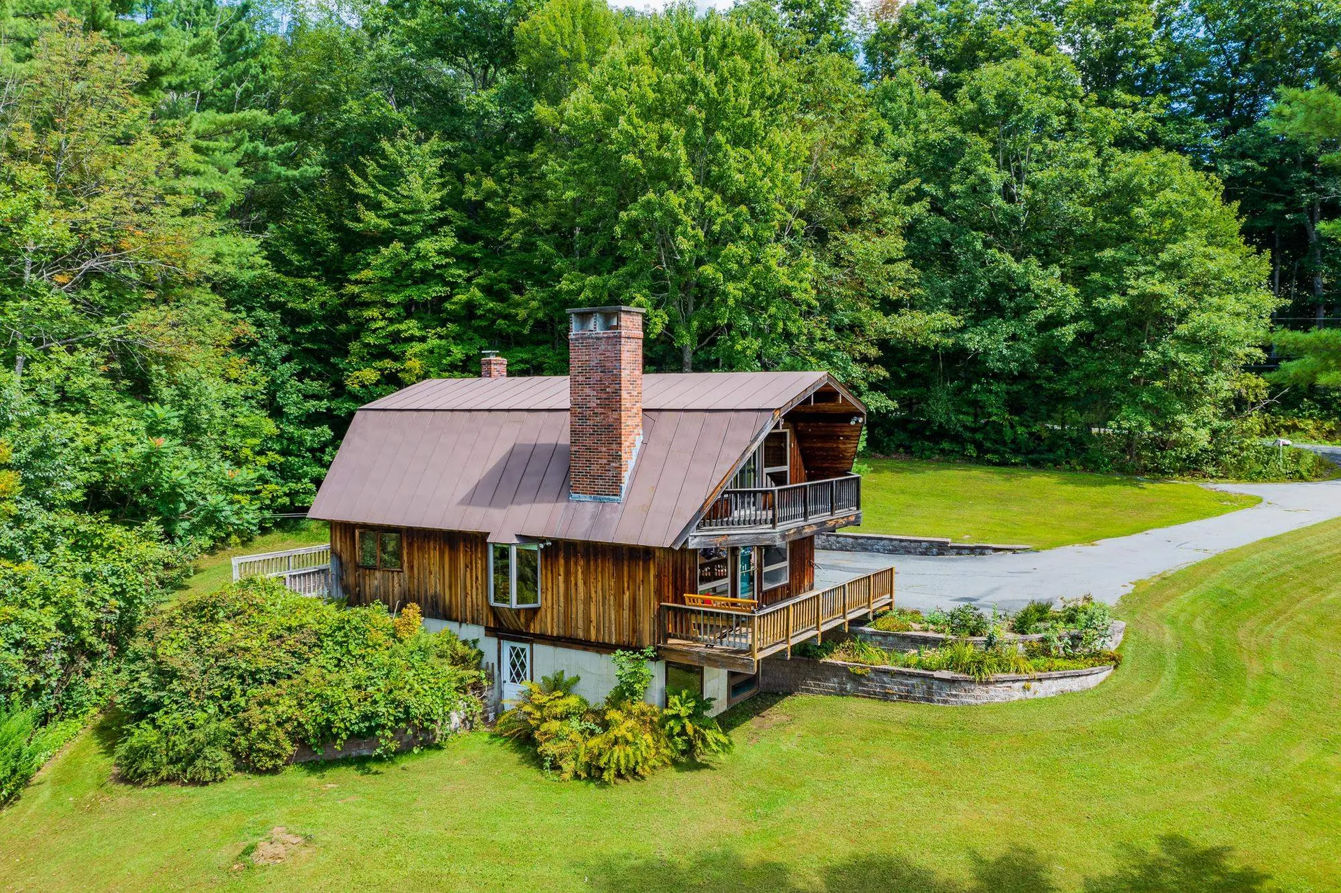 388 Center Of Town Road Hartford VT 05001