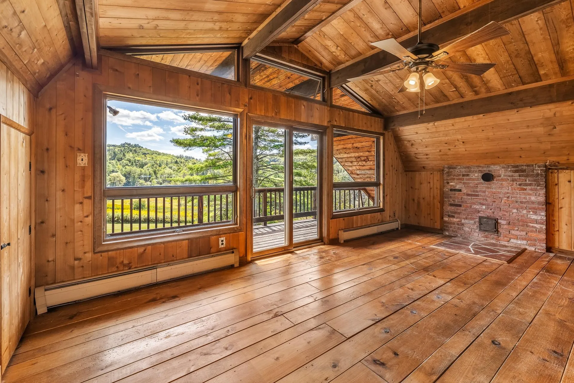 388 Center Of Town Road Hartford VT 05001