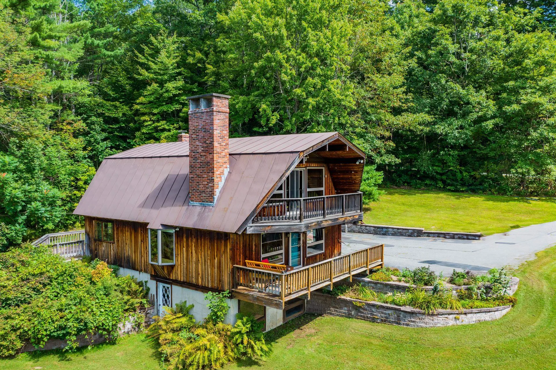 388 Center Of Town Road Hartford VT 05001