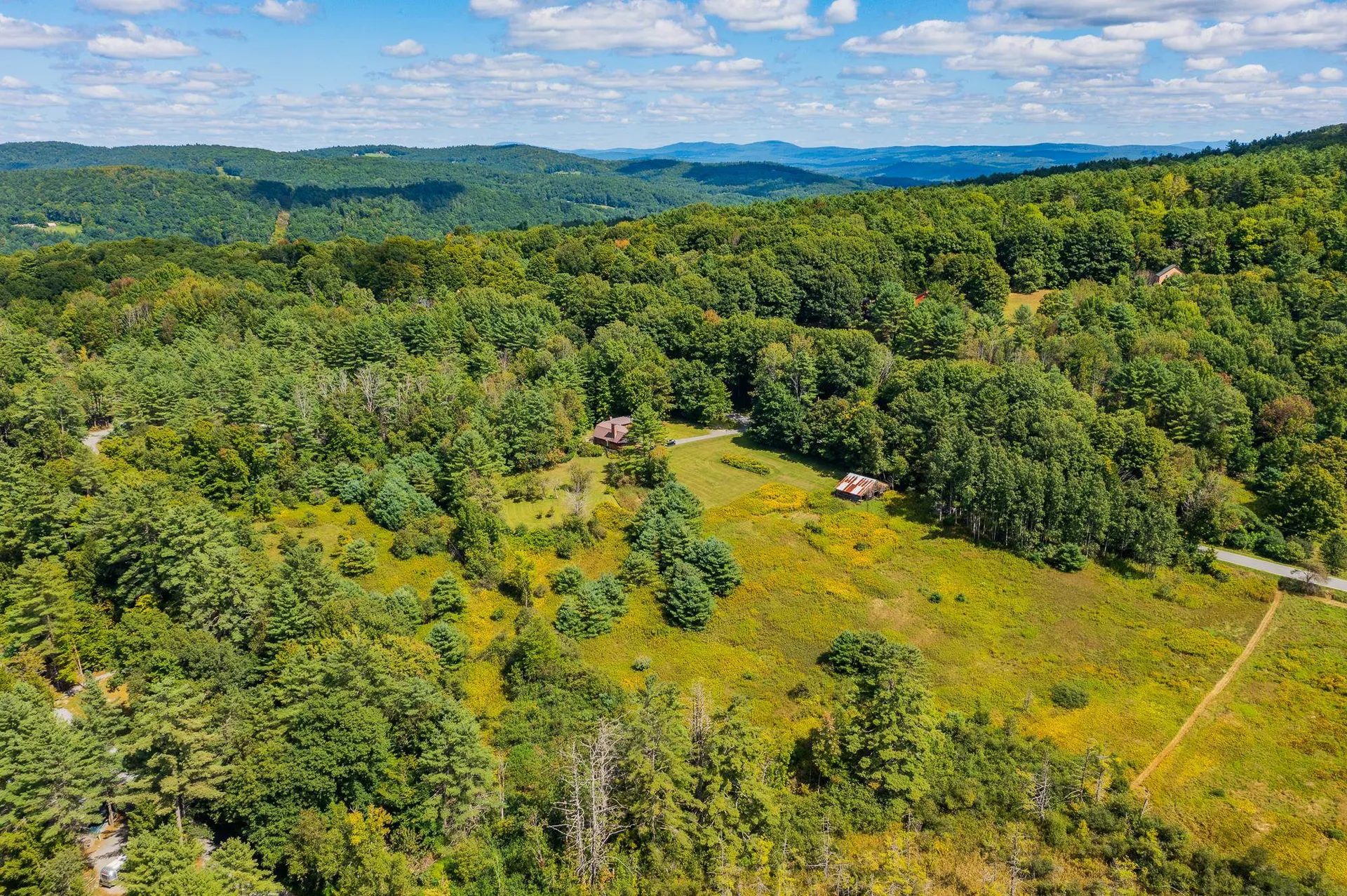 388 Center Of Town Road Hartford VT 05001