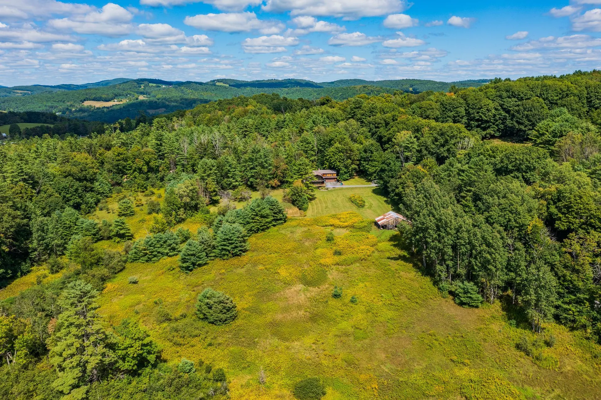 388 Center Of Town Road Hartford VT 05001