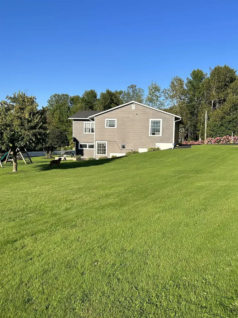 30 Peloquin Road Barre Town VT 05654