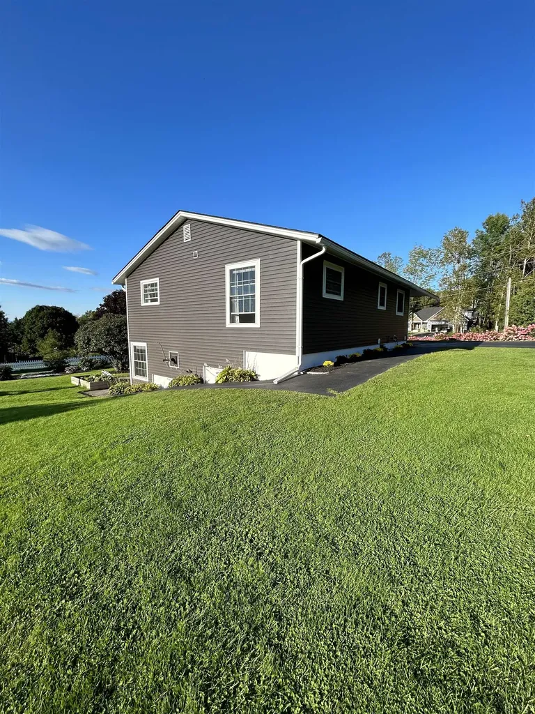 30 Peloquin Road Barre Town VT 05654